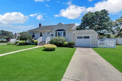 Welcome to this beautifully maintained 3-bedroom, 2-bath - photo 26