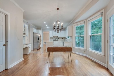 Welcome home to this beautifully maintained and newly painted - photo 30