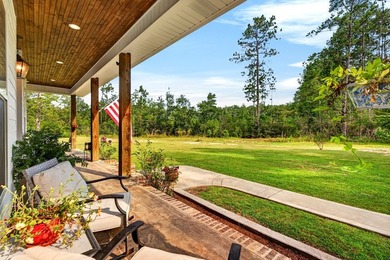 Custom-built and only 4 years young, this exceptional 5-bedroom - photo 4