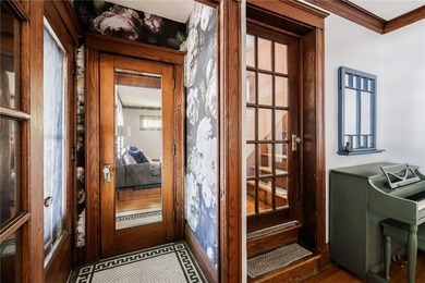 Step back in time without sacrificing modern comfort in this - photo 3