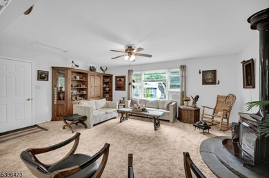 Well-Cared For Home With Flexible Living Space In Oakland, NJ! - photo 6