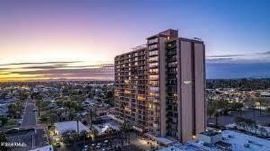 Rare find with FHA financing, investor friendly unit w/2 parking