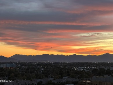 Rare find with FHA financing, investor friendly unit w/2 parking