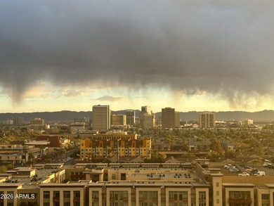 Rare find with FHA financing, investor friendly unit w/2 parking