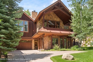 Welcome to The Silver Pine, an elegant mountain retreat just 1.2 - photo 2