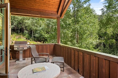 Welcome to The Silver Pine, an elegant mountain retreat just 1.2 - photo 4