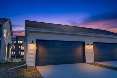 Move-in ready and beautifully designed, this stunning Swan Creek - photo 11
