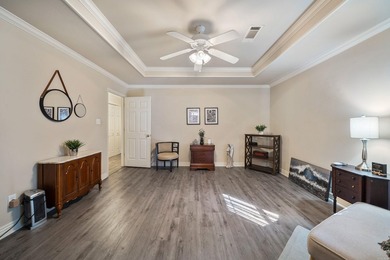 Great location! Cute and Cozy! A lovely home offering comfort - photo 12
