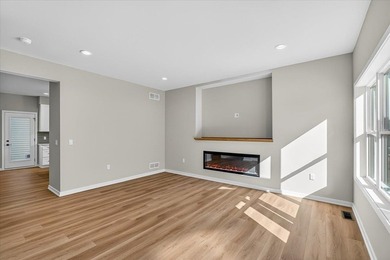 Move-in ready and beautifully designed, this stunning Swan Creek - photo 12
