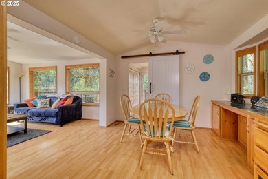 Turnkey coastal retreat in Whaleshead Beach Resort. Fully - photo 14