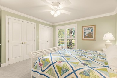 Stunning lakefront with Bay views. Experience standalone privacy - photo 16