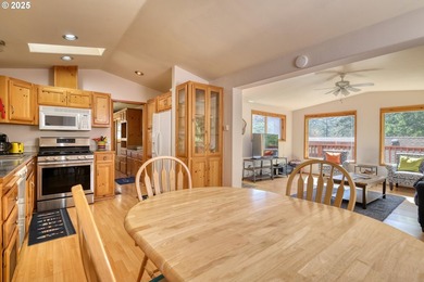 Turnkey coastal retreat in Whaleshead Beach Resort. Fully - photo 19