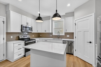 Move-in ready and beautifully designed, this stunning Swan Creek - photo 19