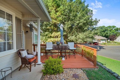 Great location! Cute and Cozy! A lovely home offering comfort - photo 20