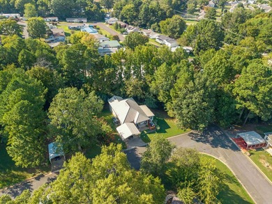 Great location! Cute and Cozy! A lovely home offering comfort - photo 27