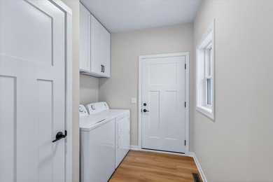 Move-in ready and beautifully designed, this stunning Swan Creek - photo 28