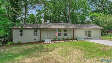 Lake Home For Sale in Guntersville, Alabama