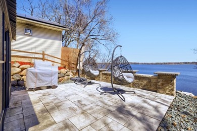 Perfectly perched and nestled upon the serene, exclusive shores - photo 36