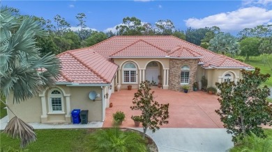 (private lake, pond, creek) Home For Sale in Fellsmere Florida