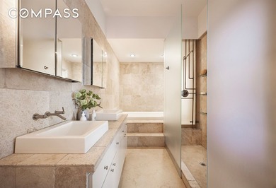 Welcome to this expansive 2,500+ square foot, 3-bedroom - photo 11