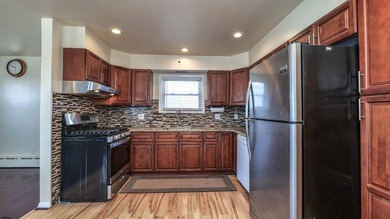 EXCELLENT  RENTAL OPPORTUNITY! Seller willing to give $10,000 - photo 12