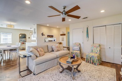 Charming 3-bedroom, 2-bath ''camp'' located in the heart of Bay - photo 13