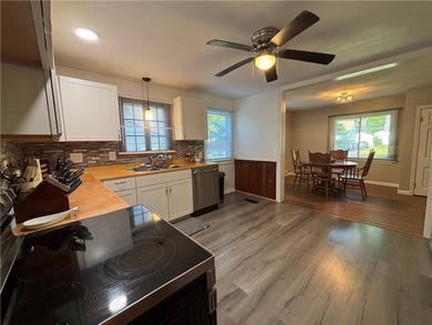 Beautifully renovated turnkey home! Located on the cusp of - photo 14
