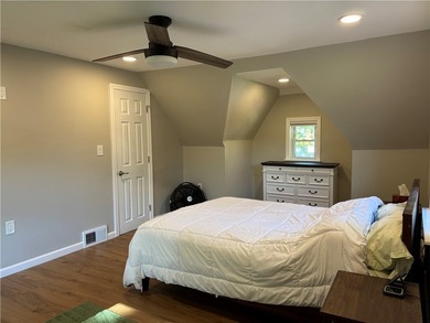 Beautifully renovated turnkey home! Located on the cusp of - photo 16