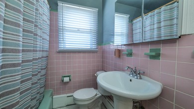 EXCELLENT  RENTAL OPPORTUNITY! Seller willing to give $10,000 - photo 23