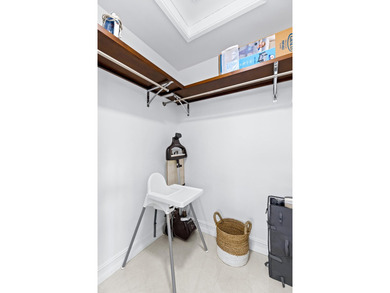 Welcome to this ultra-modern 3-bedroom, 2-bathroom single-story - photo 27