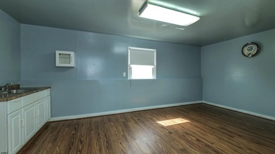 EXCELLENT  RENTAL OPPORTUNITY! Seller willing to give $10,000 - photo 27