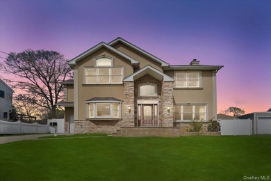 Welcome To 46 Scott Street In Massapequa Park. This Stucco & - photo 1
