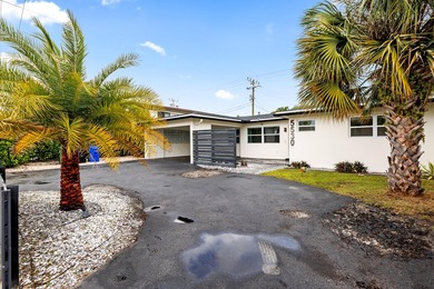 Welcome to this ultra-modern 3-bedroom, 2-bathroom single-story - photo 50