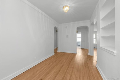 Expansive 2-bedroom, 2-bath pre-war co-op at the Beechhaven in - photo 3