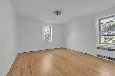 Expansive 2-bedroom, 2-bath pre-war co-op at the Beechhaven in - photo 9