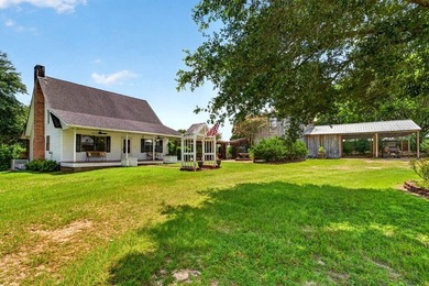 Take a look at this quaint farmhouse situated in the country on - photo 6