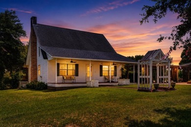 Take a look at this quaint farmhouse situated in the country on - photo 7