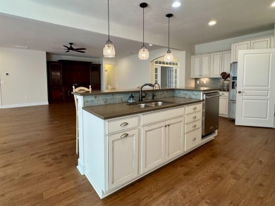 Enticing Dunwoody Open Floor Plan in Del Webb has a full - photo 22