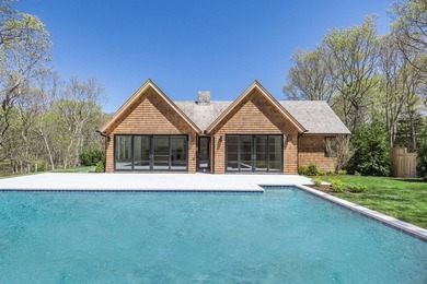Just completed, this exquisite transitional-style new build just - photo 32