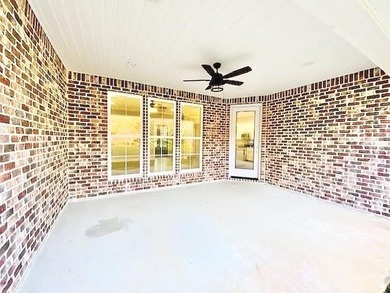 One of a kind AND SPACIOUS!!! GORGEOUS 4 bed 2 bath home with - photo 5