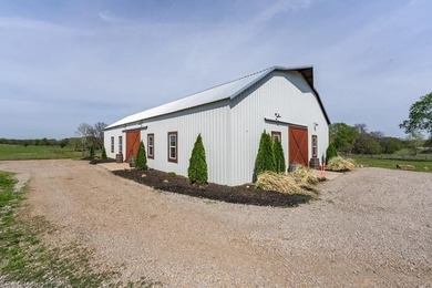 Welcome to the historic Overstreet Estate - where timeless charm - photo 7