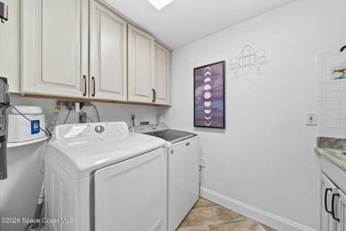 SE- corner unit on the 5th floor of the beautiful Barringer - photo 21