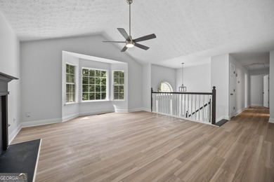 Offering exceptional flexibility and multigenerational living - photo 5