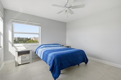 This spacious 3-bedroom, 2.5-bath corner unit in the gated *18th - photo 26