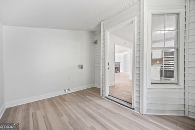 Offering exceptional flexibility and multigenerational living - photo 9