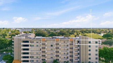 This spacious 3-bedroom, 2.5-bath corner unit in the gated *18th - photo 45