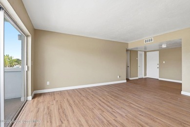 Updated and move-in ready, this spacious 3-bedroom, 2-full-bath - photo 18