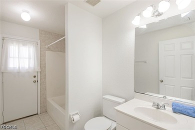 NEW PRICE!! Located in desirable Southwest Cape Coral just half - photo 22
