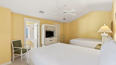 Welcome to 1327 E Ravens Run, a beautifully decorated home - photo 26