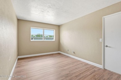 Updated and move-in ready, this spacious 3-bedroom, 2-full-bath - photo 27